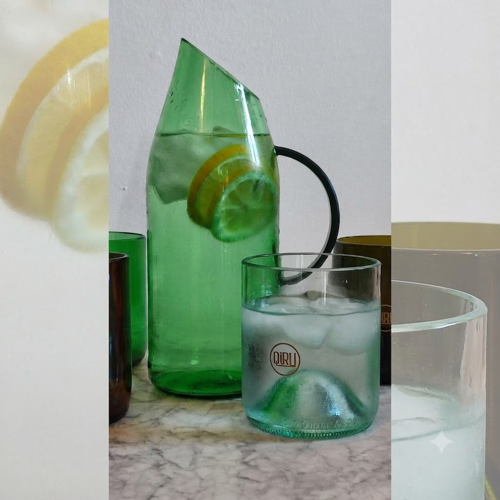 Set con brocca verde e quattro bicchieri assortiti in vetro recuperato