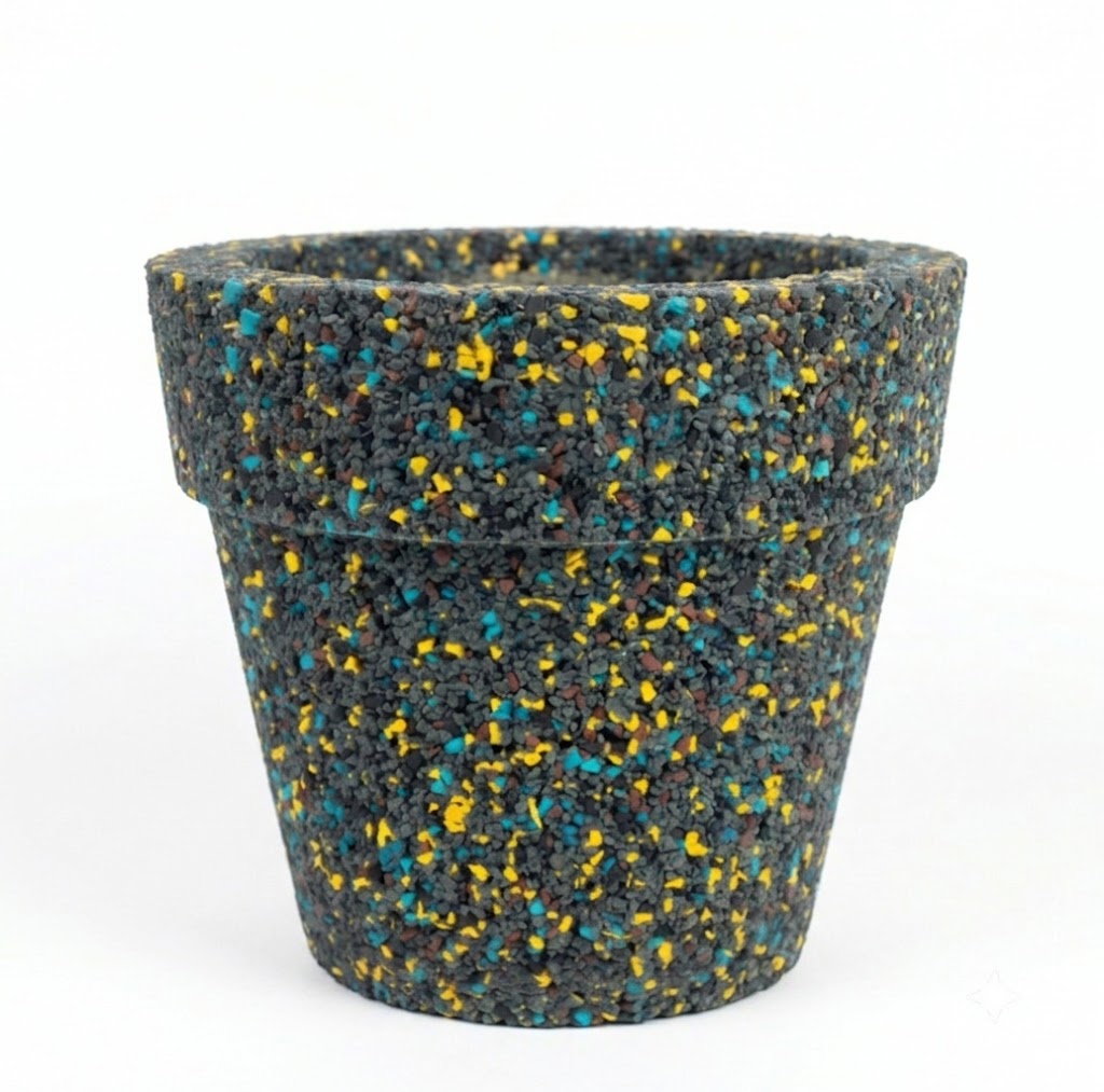 Vaso classico in gomma riciclata da pneumatici, colore nero