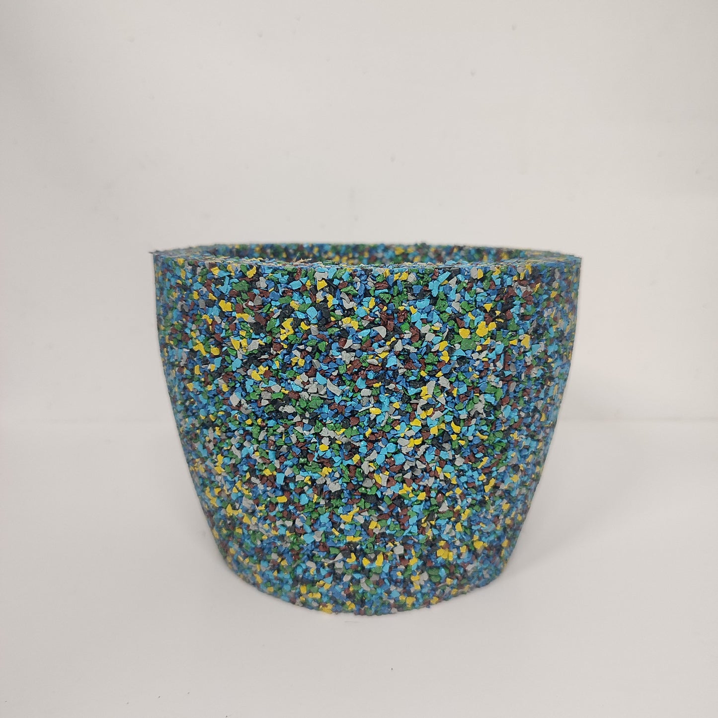 Vaso Conico Riciclato da Pneumatico per Piante da Giardino
