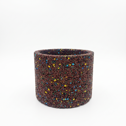Vaso cilindrico in gomma riciclata da pneumatici, colore terra